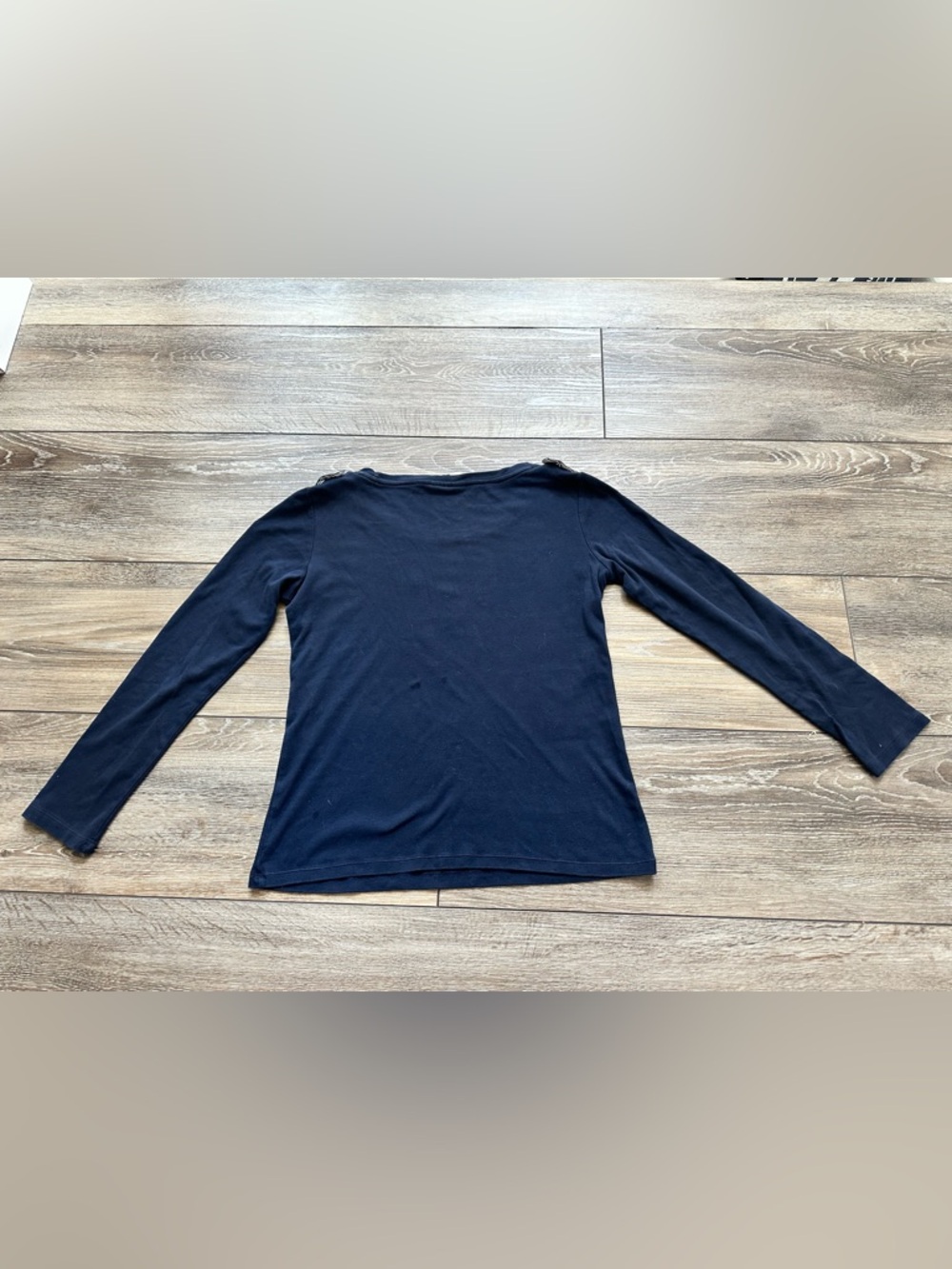Red Canoe/ Navy Long-Sleeve Crewneck tee/ woman’s L/ 100 cotton - Picture 3 of 8